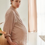 Nausea in Gravidanza: Rimedi Naturali e Consigli Pratici per Ritrovare il Benessere