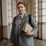Look da Università per Donna: Idee di Stile Comode e Chic per Ogni Giorno