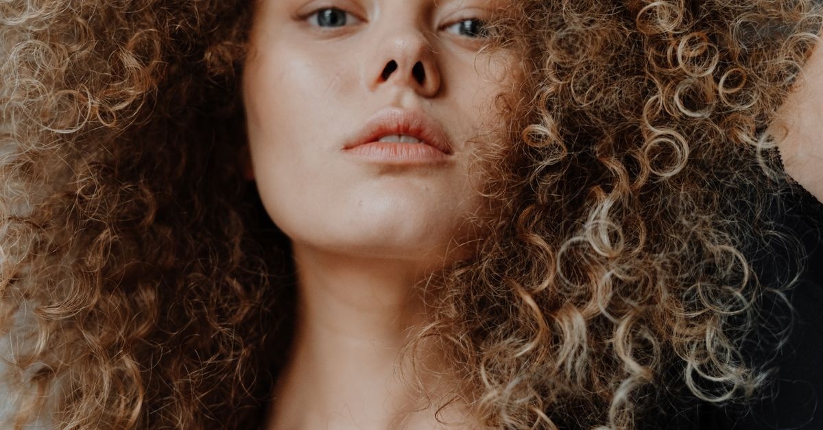 Ricci Perfetti Ogni Giorno: La Spazzola Giusta per Domare e Valorizzare i Tuoi Capelli